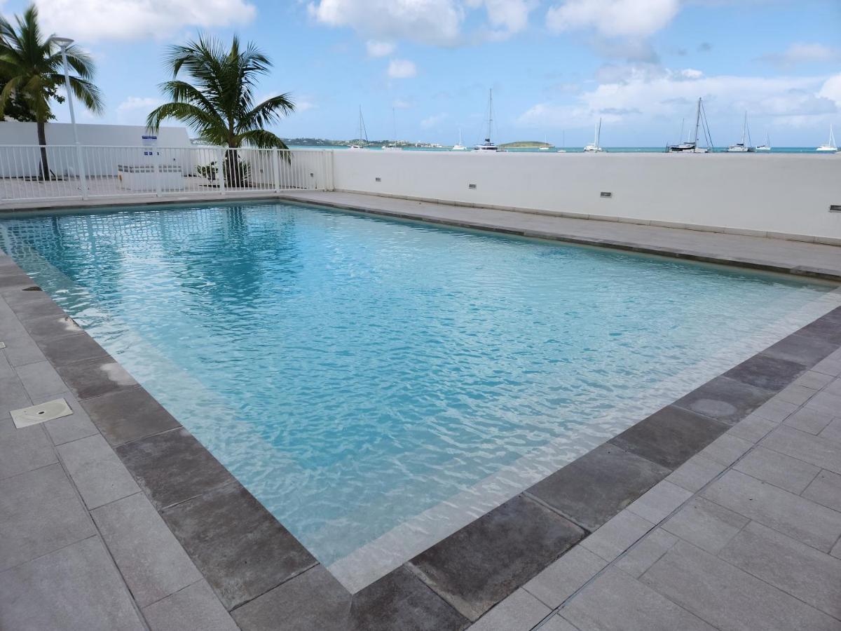 Beau Duplex Vue Mer Avec Piscine Et Acces Plage Apartment Marigot  Exterior photo