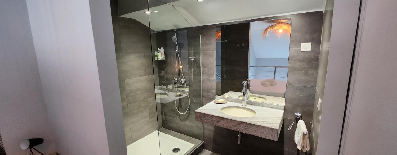 Beau Duplex Vue Mer Avec Piscine Et Acces Plage Marigot  Exterior photo